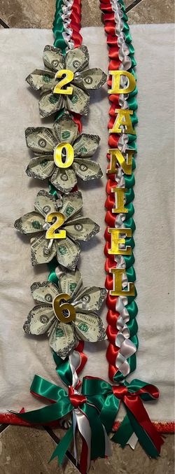 Graduation lei