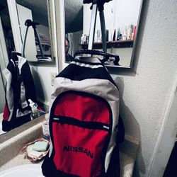 Wheel Carryall Backpack w/Extendable Handle