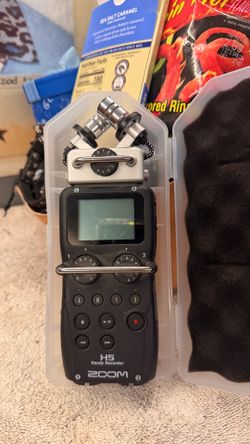 Zoom H5 Hand Recorder