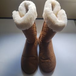 Apres Fur Lined Boots EUC Worn Once Size 11