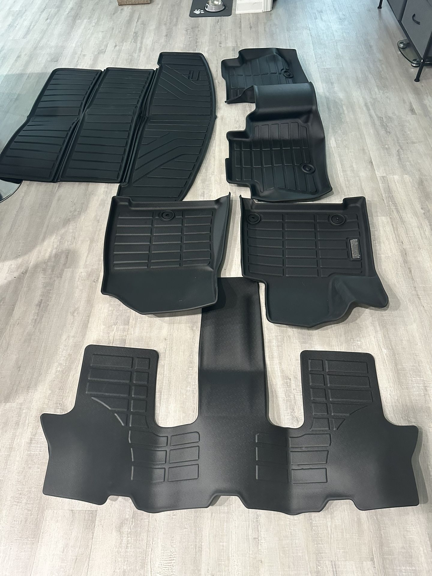 Hyundai Santa Fe Floor Mats & Large Trunk Mat/ New