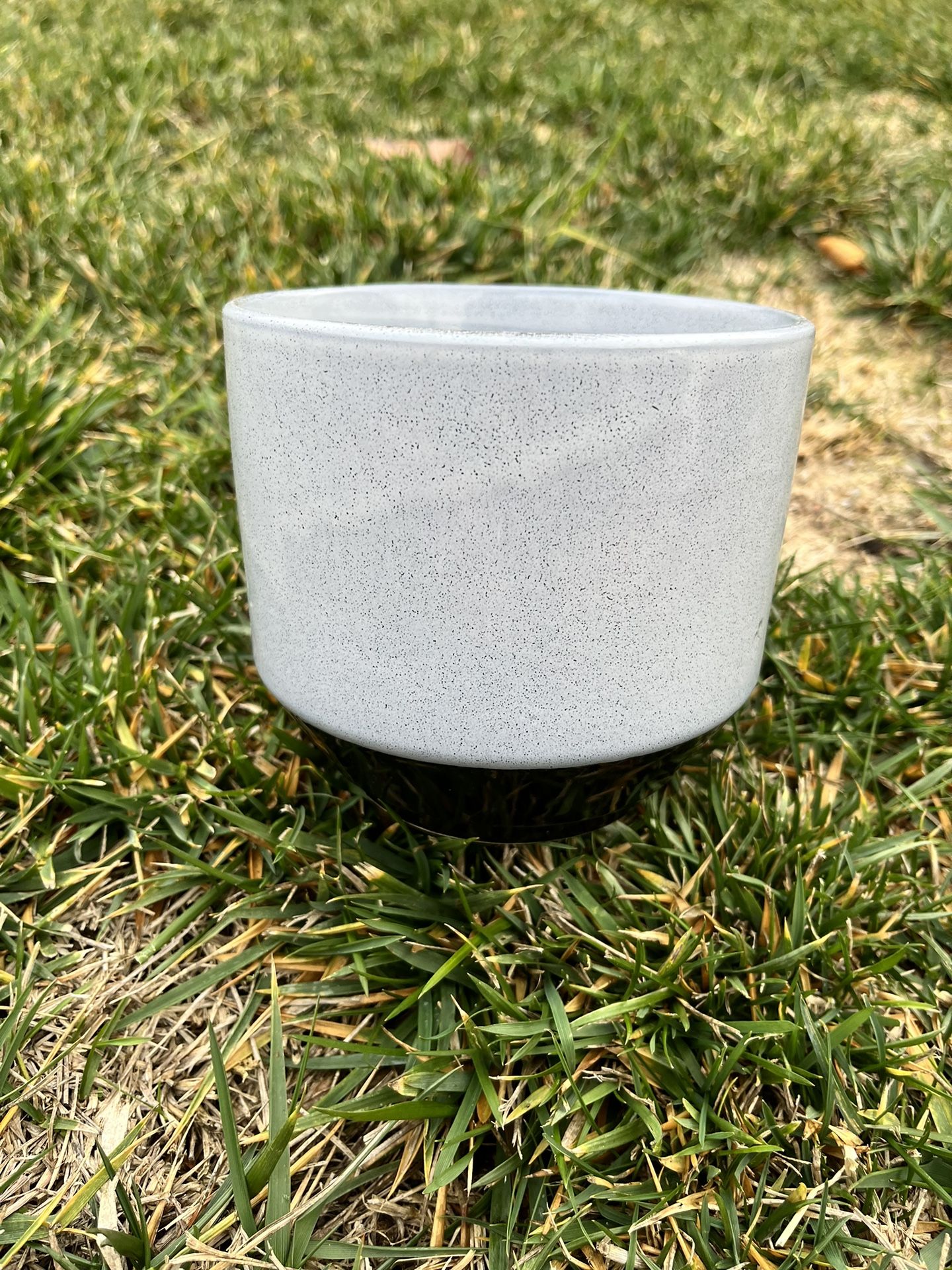 Vanna Flower Pot Planter