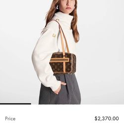 Louis Vuitton 