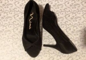 Nina black open toe heels 6M