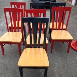Kitchen Table And 8 Chairs.