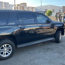 2017 Chevrolet Suburban For Parts 