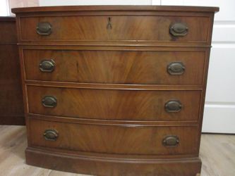 4 Drawer Console Chest