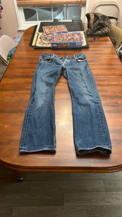 Men's Medium Wash Denim Jeans
