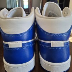 Air Jordan 1 Mid