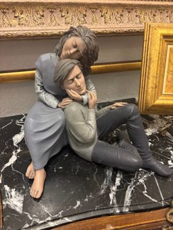 Elisa Monserrat Ribes Sculpture beautiful art peace