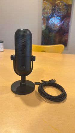 Razer Seiren V2 USB Condenser Microphone
