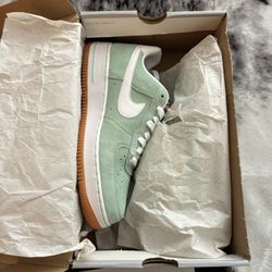 Vintage Air Force 1 ‘ Artic Green ‘ VNDS Size 8