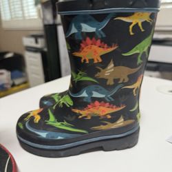 Boys Size Child 9 Rain boots Dinosaur
