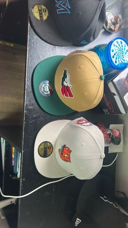 New Era 59Fifty Fitted Hats – Lot of 2