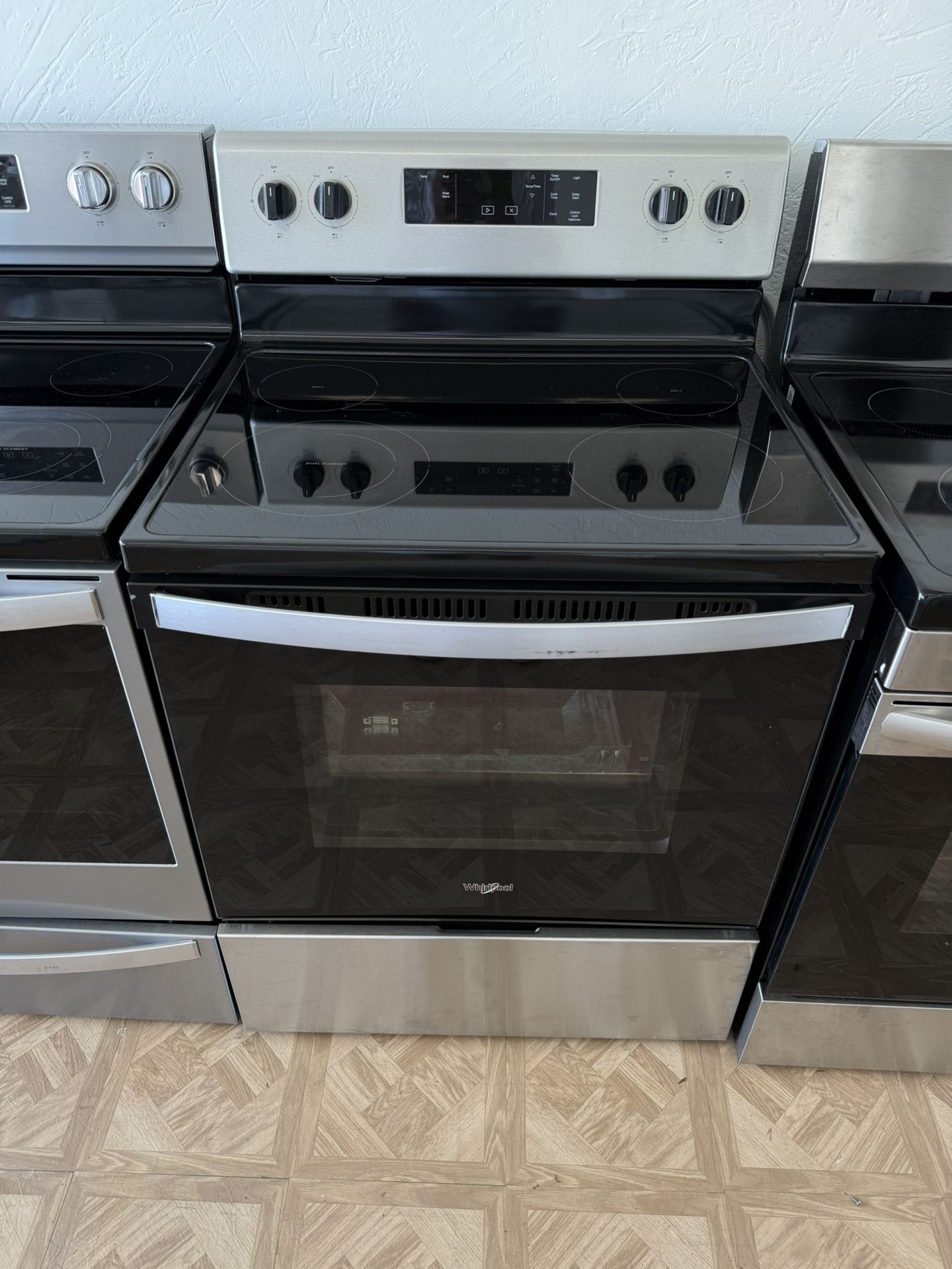 WHIRLPOOL GLASS TOP STOVE STAINLESS STEEL .