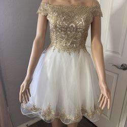 White and gold dress size (xs)