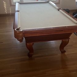 Pool Table ( Free Delivery & Set Up ) 