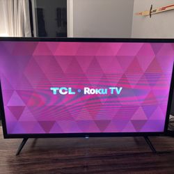 32” TCL Roku Smart LED TV