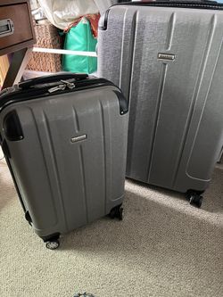 Expandable Suitcase Set - Ricardo Beverly Hills