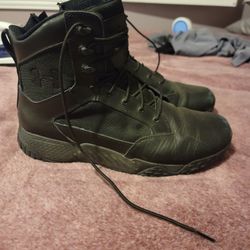 Under ARMOUR SZ 11