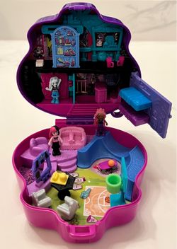 Polly Pocket Monster High Compact with 3 Micro Dolls & 8 Accessories