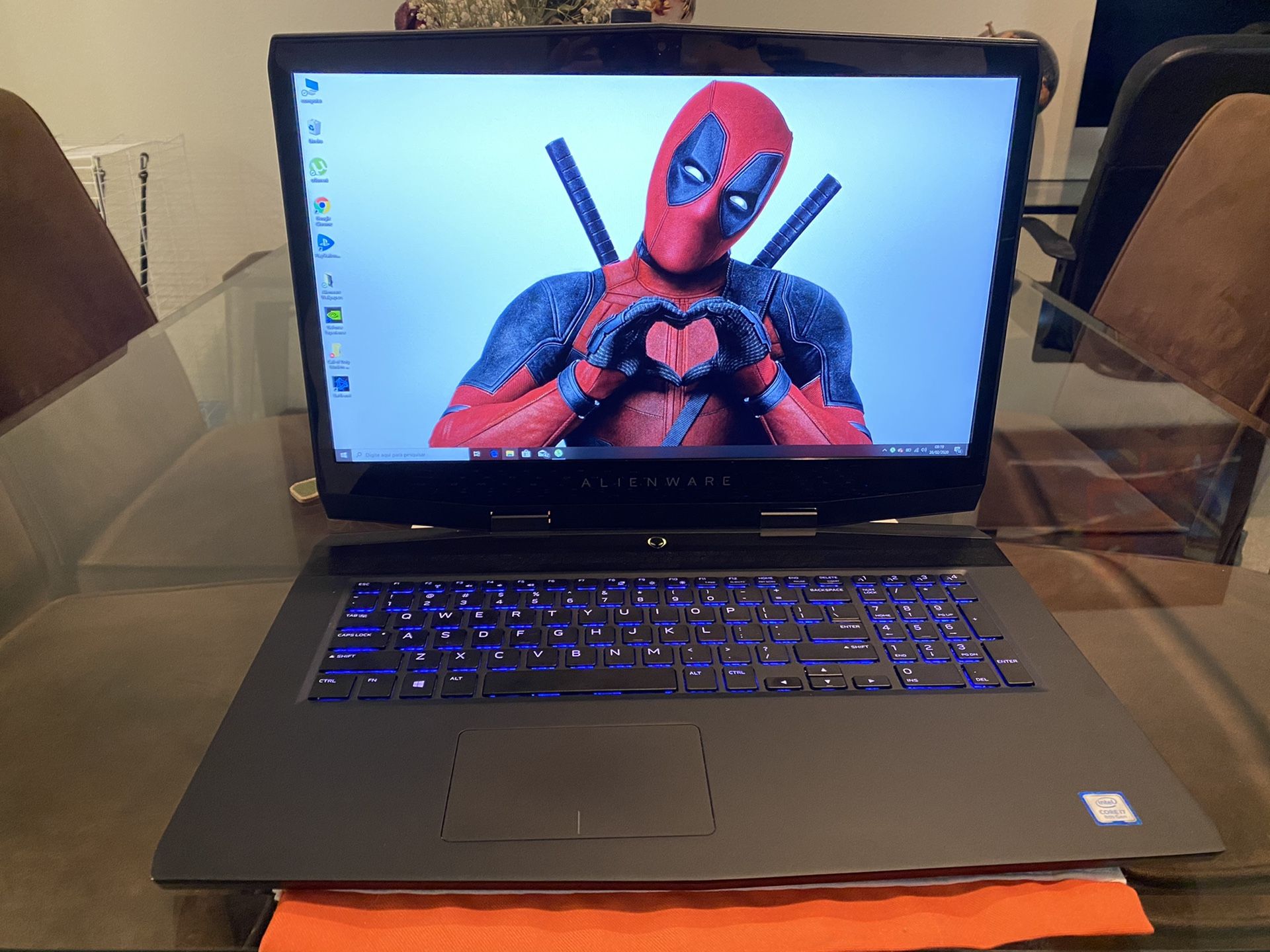 Like New Gaming Laptop Alienware M17 (2019)
