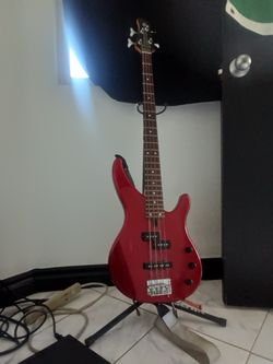 Yamaha 4 string bass guitar