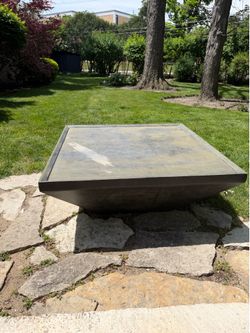 Metal table