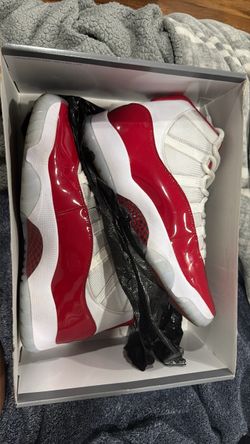Jordan 11 Cherrys