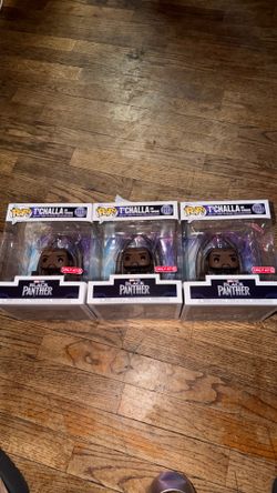 Funko Pop! Deluxe: Black Panther - T'Challa on the Throne (#1113)