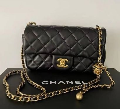Chanel shoulder bag