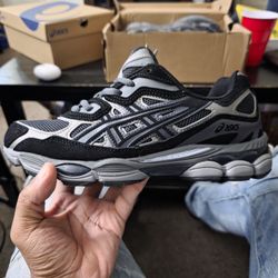 Asics Gel NYC Black/Graphite Grey Size 8.5!!!