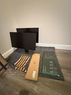 2 Monitors / 2 Keyboards