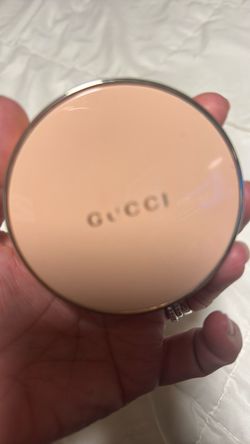 Gucci powder