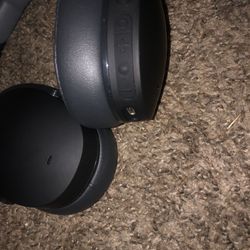 SkullCandy Wireless Headphones 