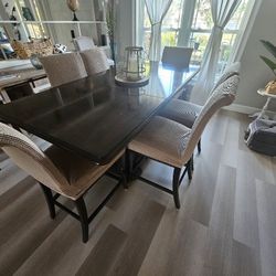 Dining Room Table For 6 - Can Deliver