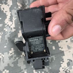 Norotos AKA2 NVG Mount – Military Helmet Bracket (P/N 1955010-2) – Used