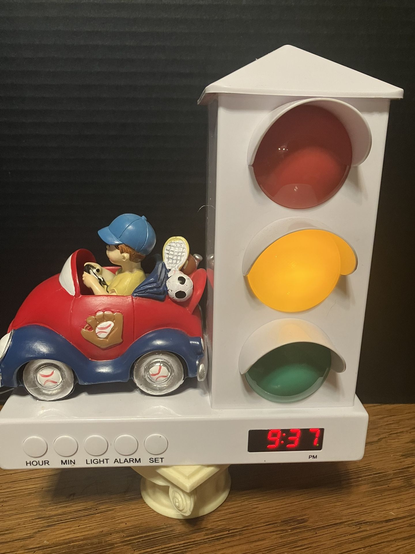 It's About Time - Traffic Light Alarm Clock - Nightlight - Boy in Car Stoplight