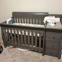 Crib With Changing Table 