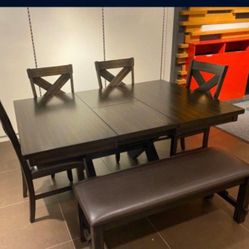 *Wow!!!*---Classic Kelly Wood Dining Table Sets W/4 Chairs---Delivery And Financing Available🤠