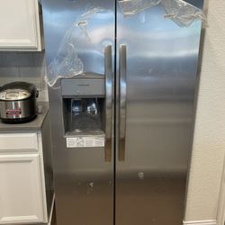 Fridgedaire Fridge 