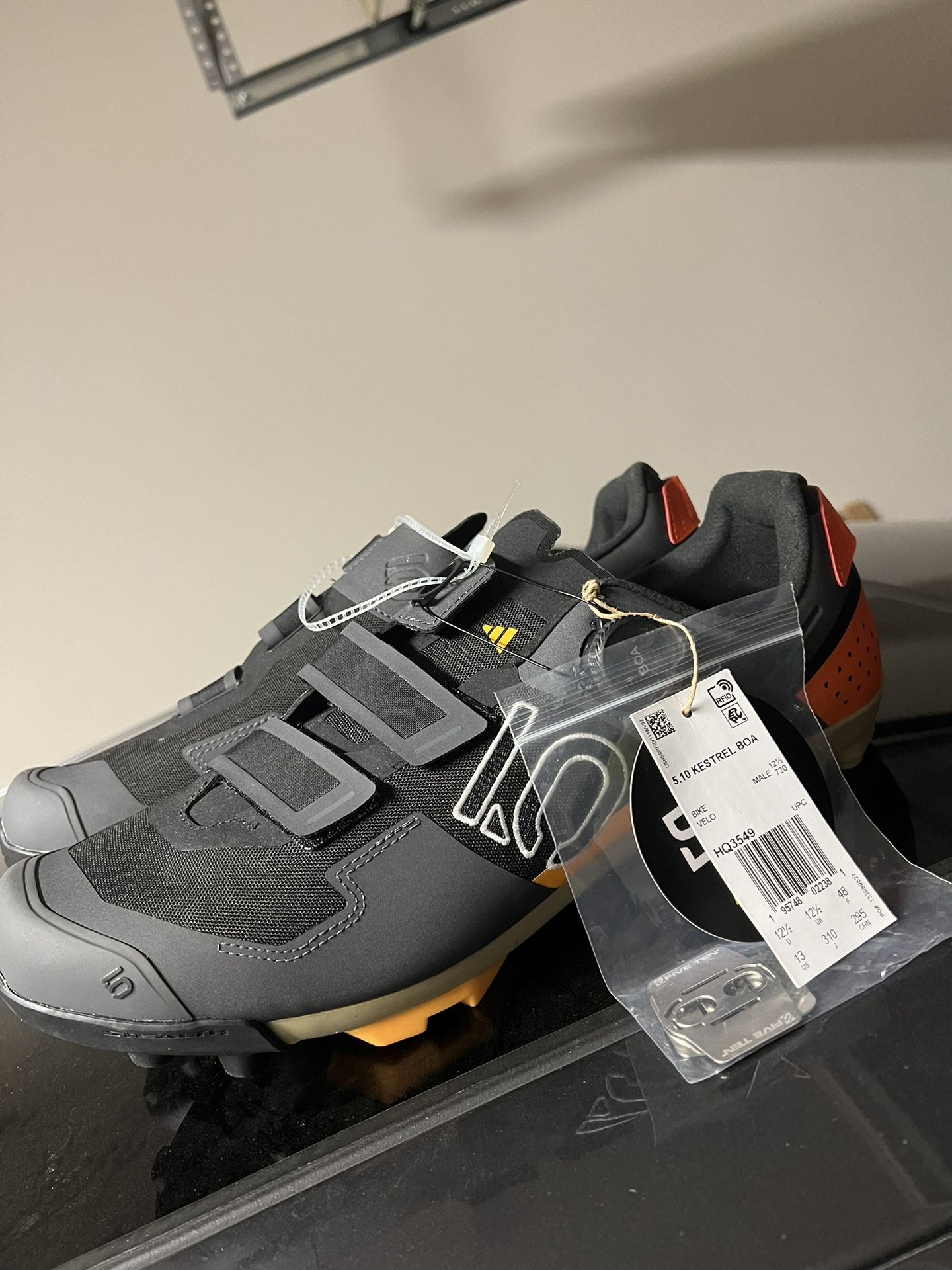 New Adidas 5.10 Kestrel BOA 'Black Impact Orange Bike Shoe HQ3549 Men Sz 13