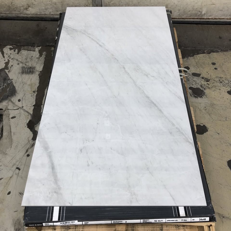 416 sq. ft. MSI Gray Onyx 24x48 Polished Porcelain Tile