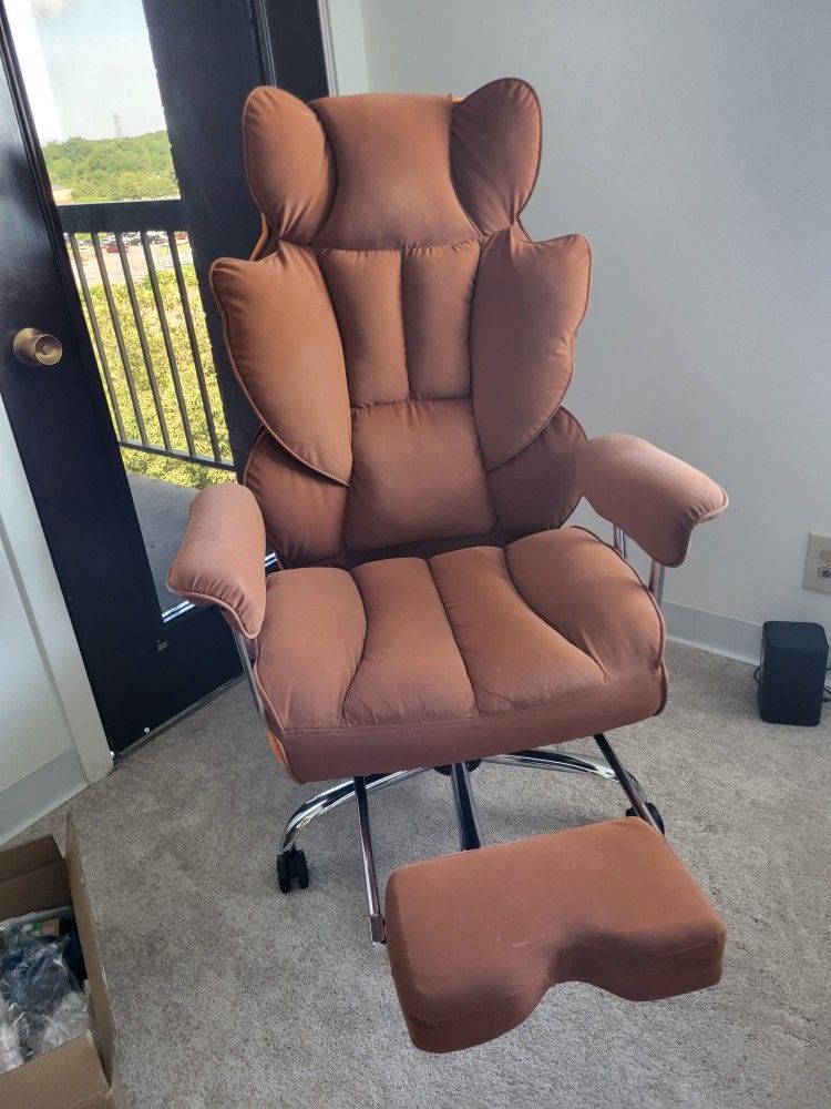Comfy And Stylish Office Chair