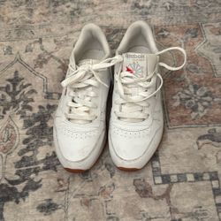 Redbox  Classic Shoes - Women’s 