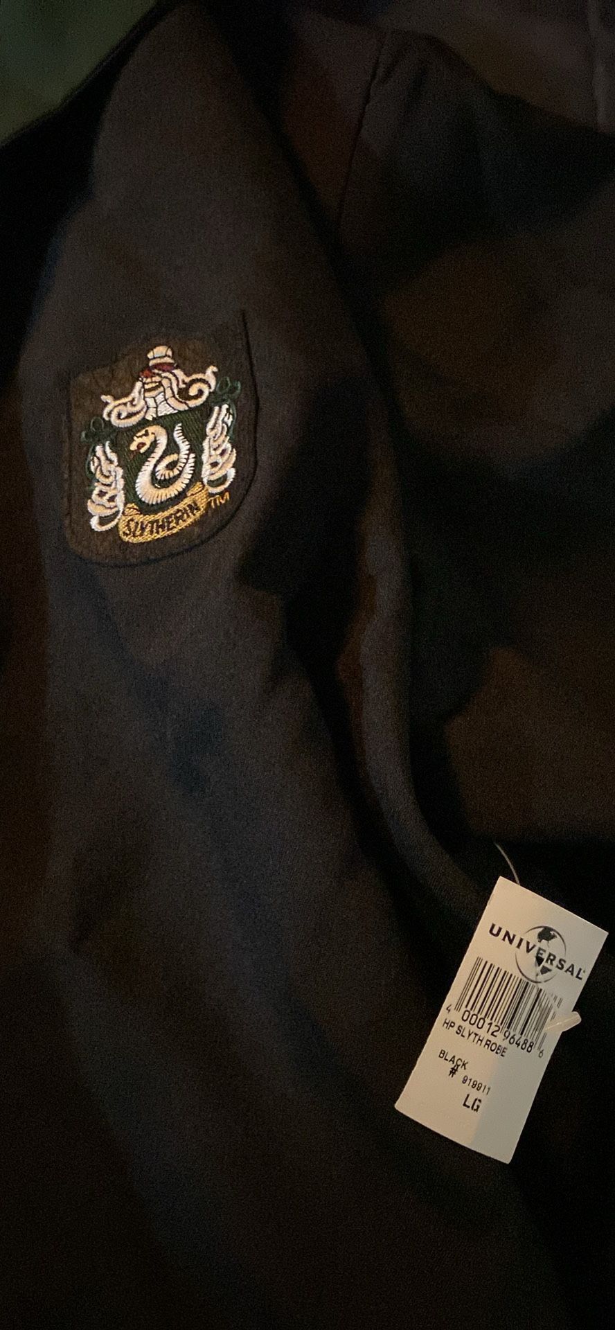2 Authentic Universal Studios Wizarding World of Harry Potter Slytherin Cloak- size L and XL