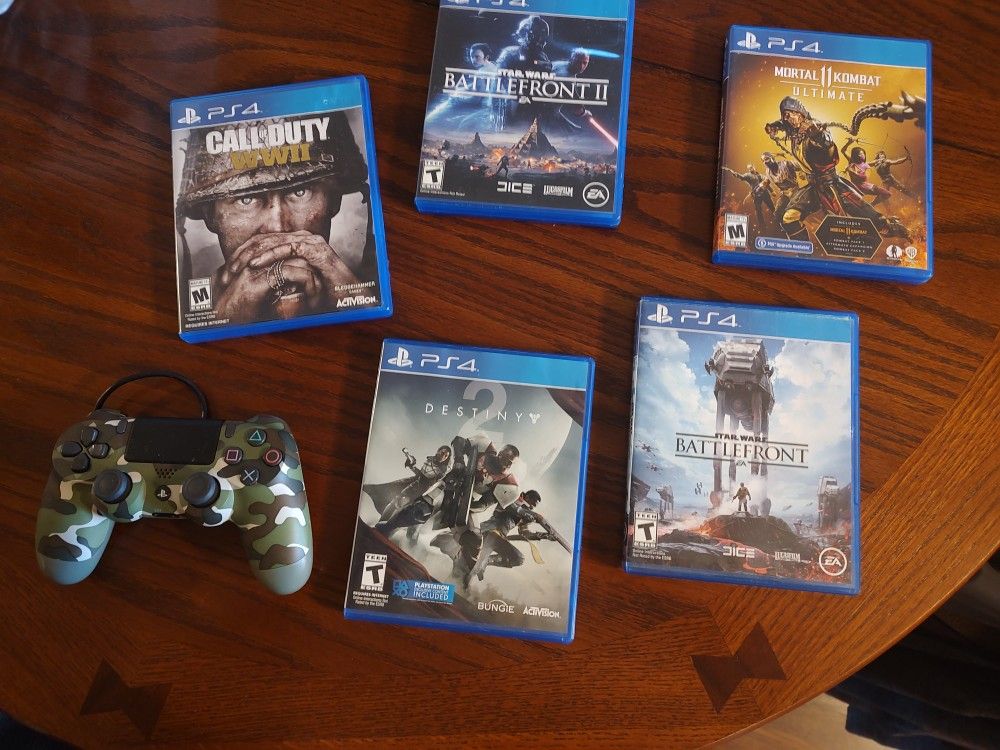 PS4 GAMES  & CONTROLLER