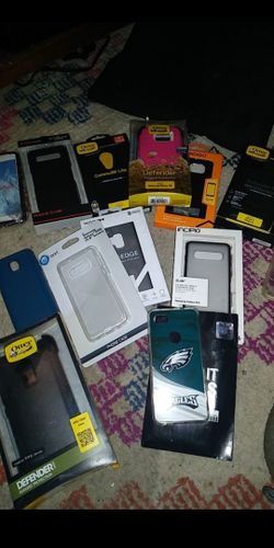 Assortment of cellphone cases from iPhone to Samsung to htc moto g