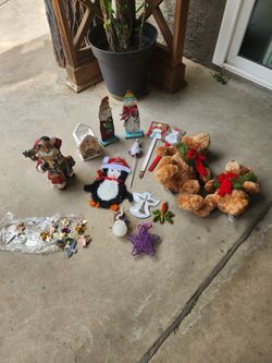 Multiple Christmas items asst.