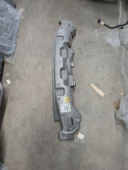 New 13-16 Hyundai Santa Fe Front Impact Absorber